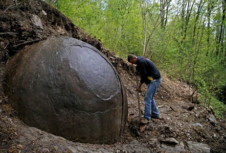 Steinkugeln Bosnische Pyramiden